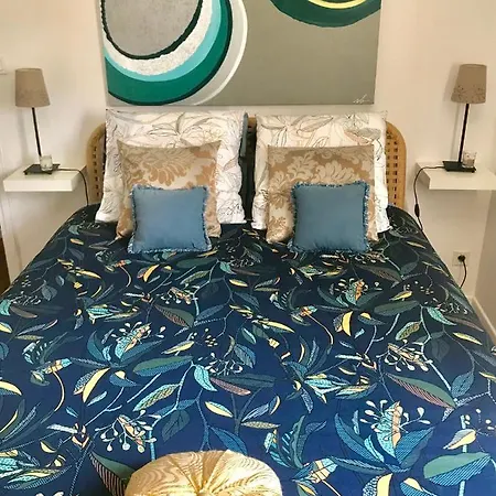 Votre Cocon Colore En Formule Logis Ou Creative Pour 1 A 4 Voyageurs Bed & Breakfast Crocy